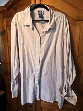 Venezia Men’s inspired dress shirt with French cuffs like gray black pinstripe